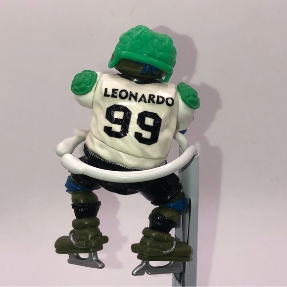 90S TMNT Slap Shot Leo Action Figure 100% Complete w Accessories - Picture 3 of 4